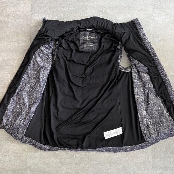 Calvin Klein Performance Women's Puffer Vest Size Medium Gray/White - Picture 3 of 8